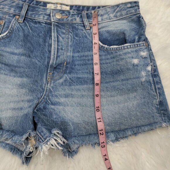 Free People Festival Y2K disstressed 31 Mid waist Frayed Short Shorts - Picture 5 of 10